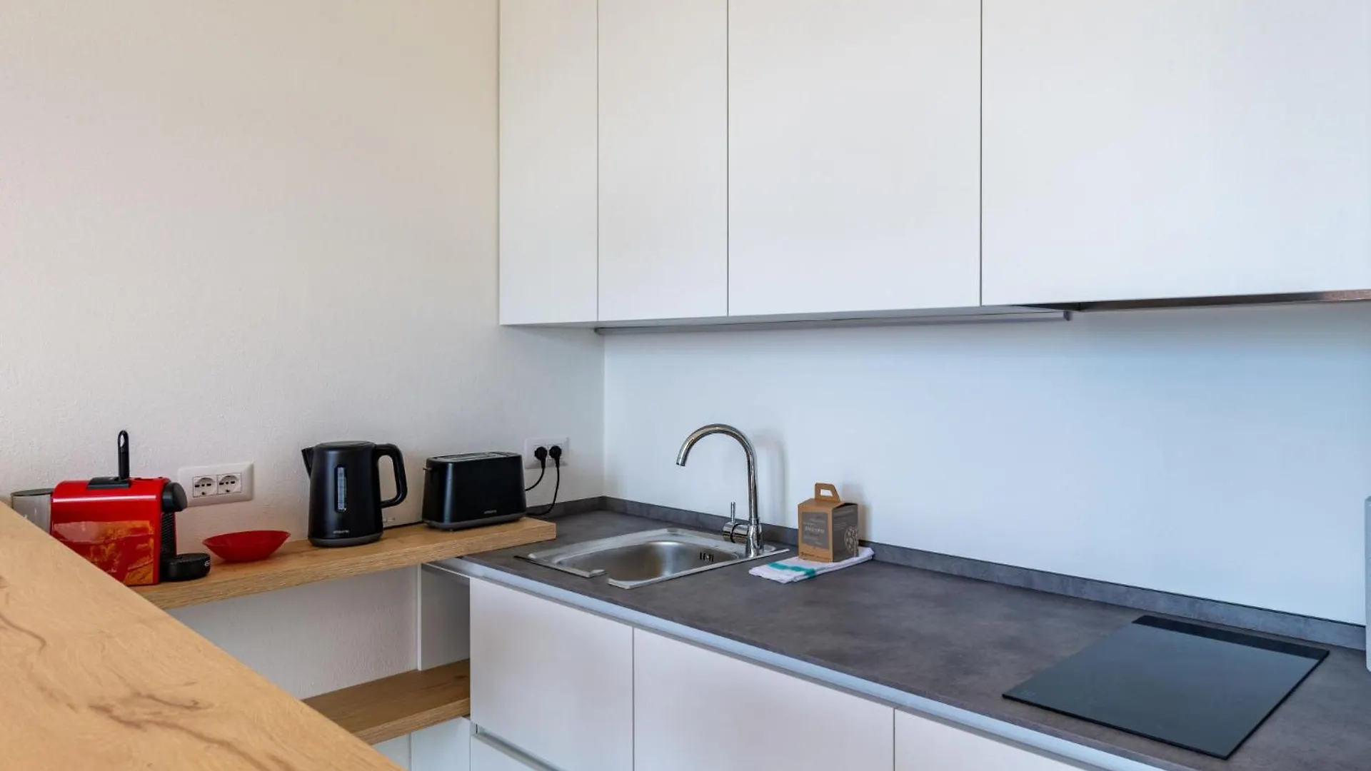 Apartment Lakeview Terrace By Interhome Nesso